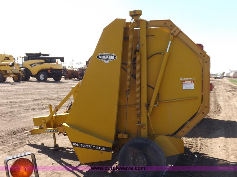 image for item F6486 1975 Vermeer 605 Super C round baler