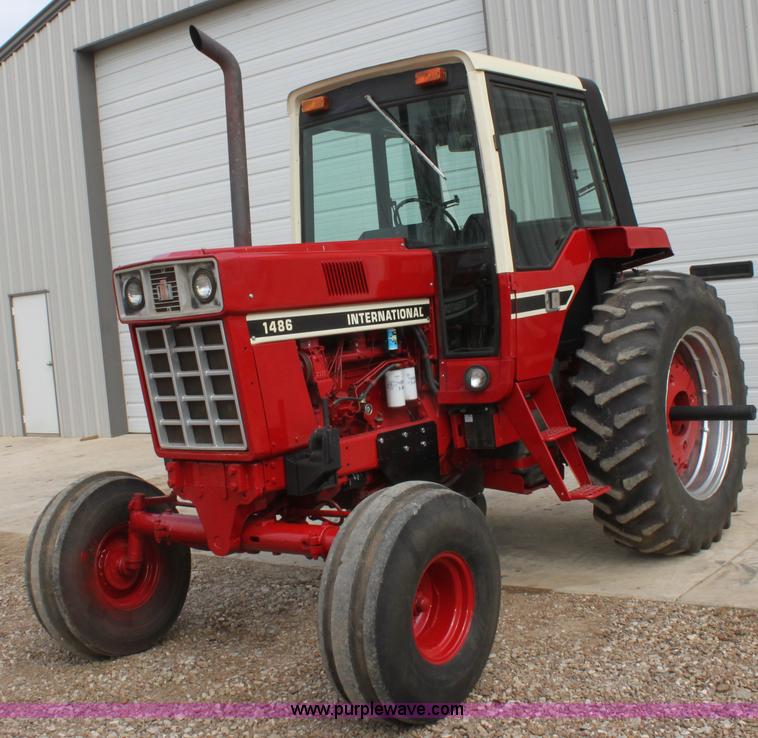 image for item F8672 1980 International 1486 tractor