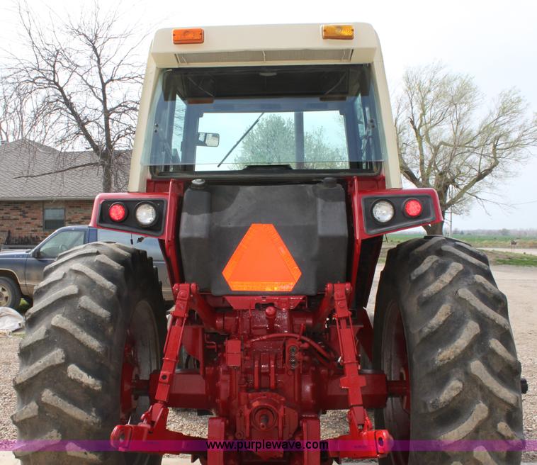 image for item F8672 1980 International 1486 tractor