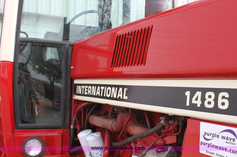 image for item F8672 1980 International 1486 tractor