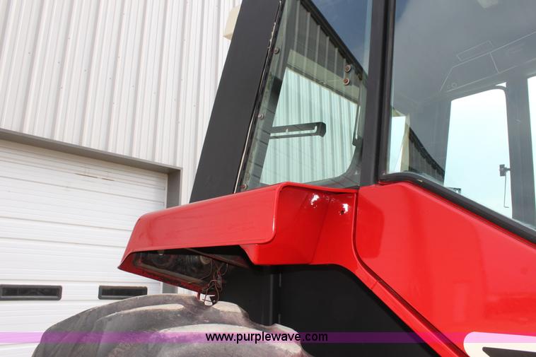 image for item F8672 1980 International 1486 tractor