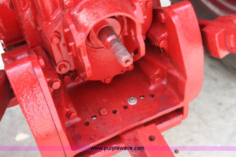 image for item F8672 1980 International 1486 tractor