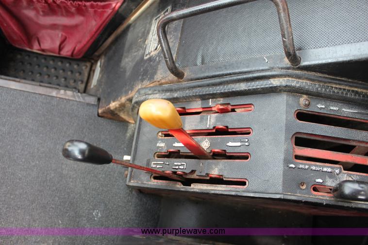 image for item F8672 1980 International 1486 tractor