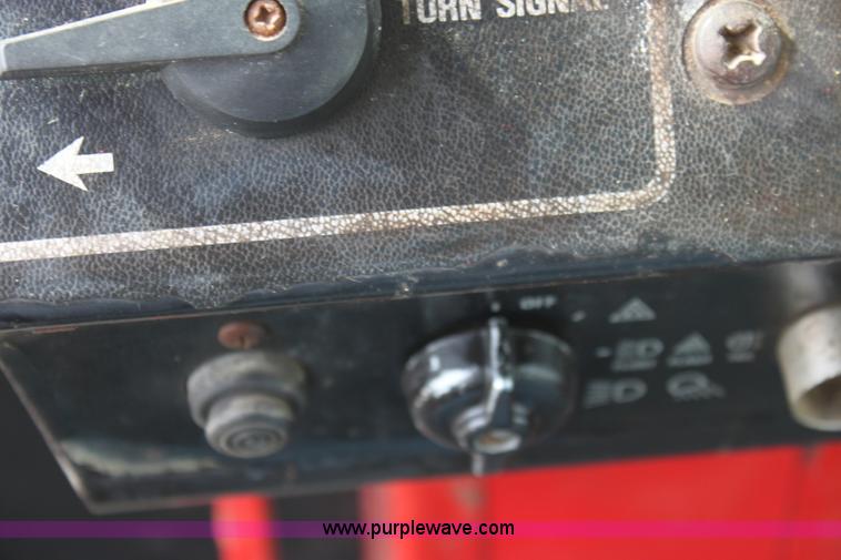 image for item F8672 1980 International 1486 tractor