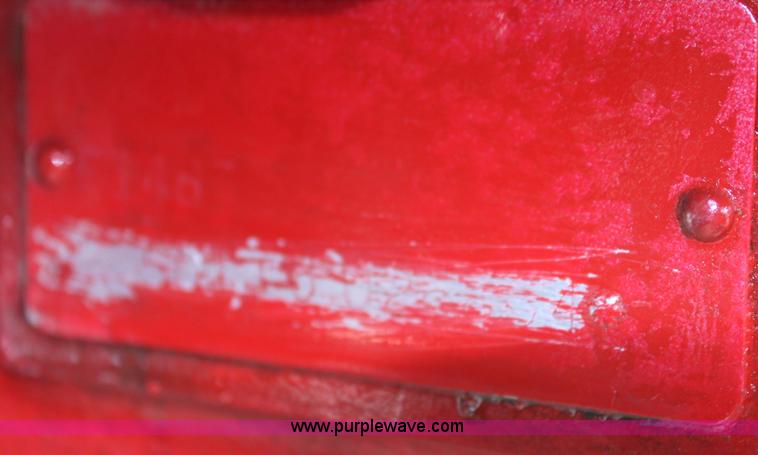 image for item F8672 1980 International 1486 tractor