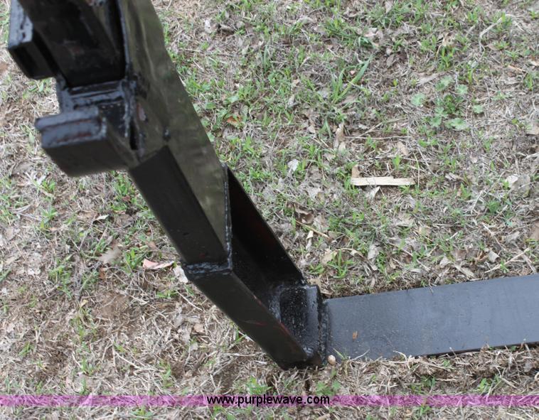 image for item F8673 Westendorf TA-46 loader