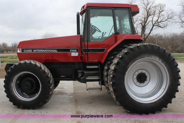 image for item F8682 Case IH 7140 MFWD tractor