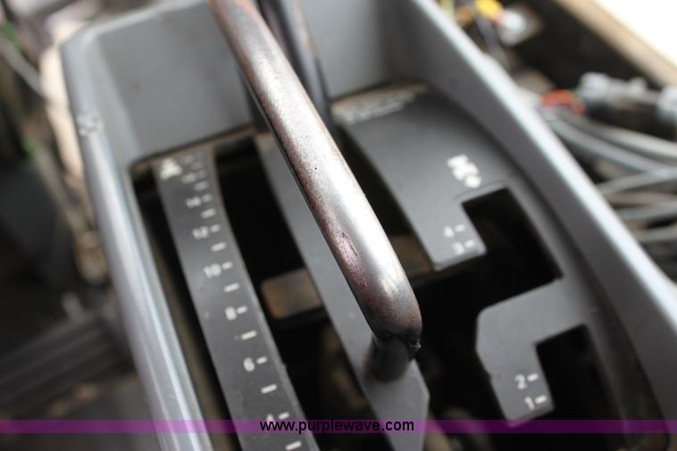 image for item F8682 Case IH 7140 MFWD tractor