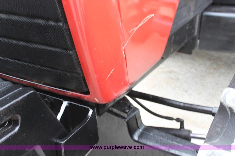 image for item F8682 Case IH 7140 MFWD tractor