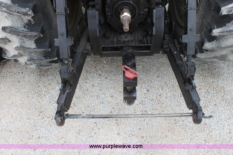 image for item F8682 Case IH 7140 MFWD tractor