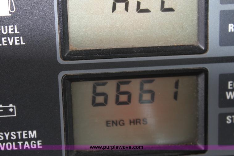 image for item F8682 Case IH 7140 MFWD tractor