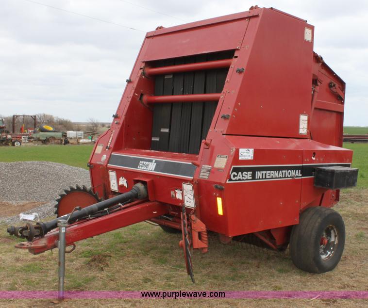 image for item F8699 Case IH 8465A baler