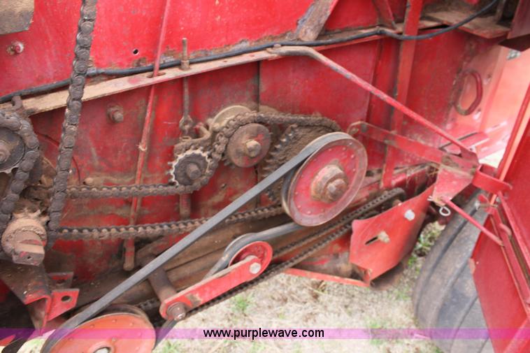 image for item F8699 Case IH 8465A baler