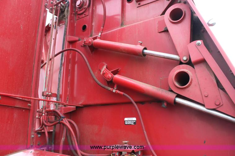 image for item F8699 Case IH 8465A baler