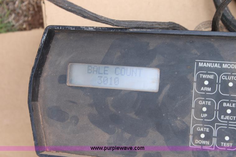 image for item F8699 Case IH 8465A baler