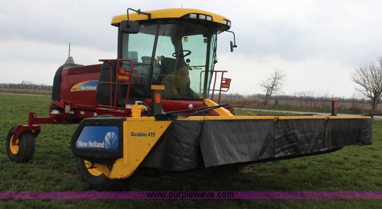 image for item F8710 2012 New Holland H8080 self-propelled swather