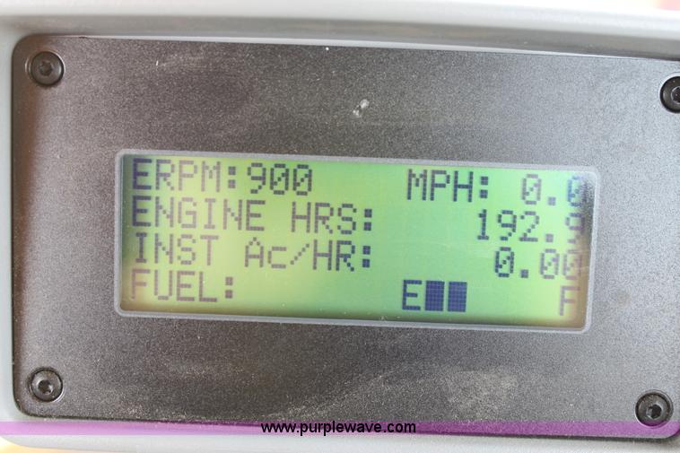 image for item F8710 2012 New Holland H8080 self-propelled swather