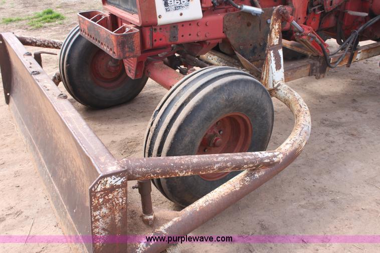 image for item F8711 International 966 tractor