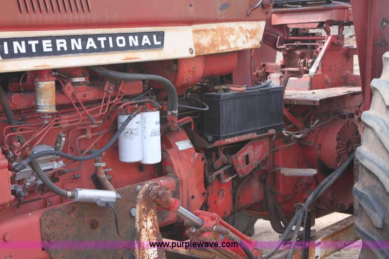 image for item F8711 International 966 tractor