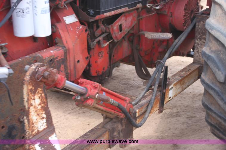 image for item F8711 International 966 tractor