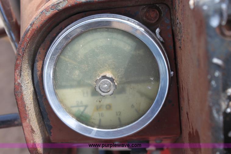 image for item F8711 International 966 tractor