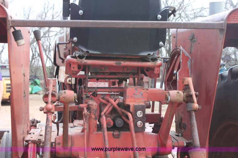 image for item F8711 International 966 tractor