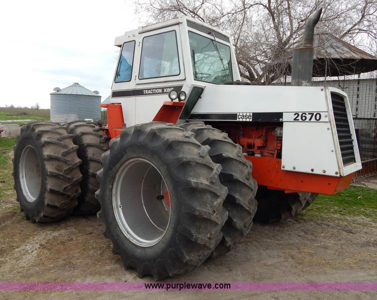 image for item G3079 1977 Case 2670 Traction King tractor