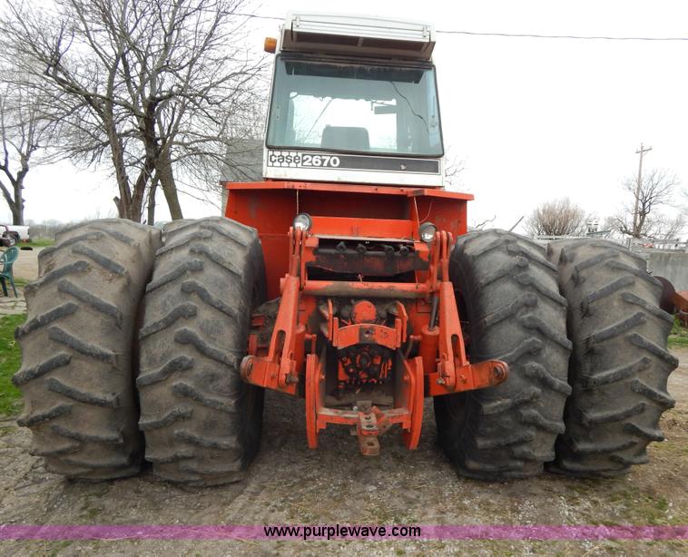 image for item G3079 1977 Case 2670 Traction King tractor
