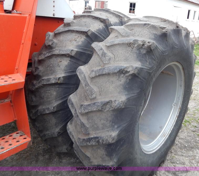 image for item G3079 1977 Case 2670 Traction King tractor