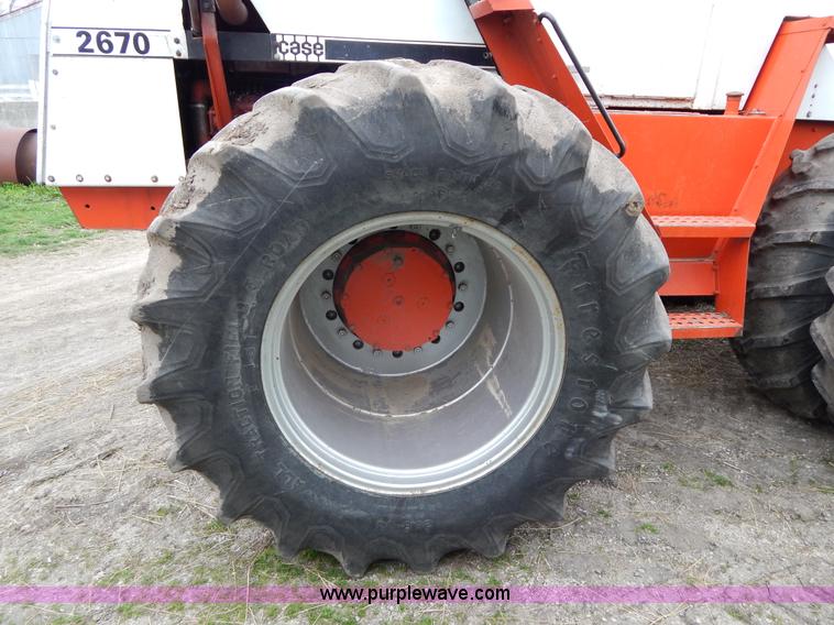 image for item G3079 1977 Case 2670 Traction King tractor