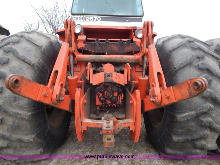 image for item G3079 1977 Case 2670 Traction King tractor