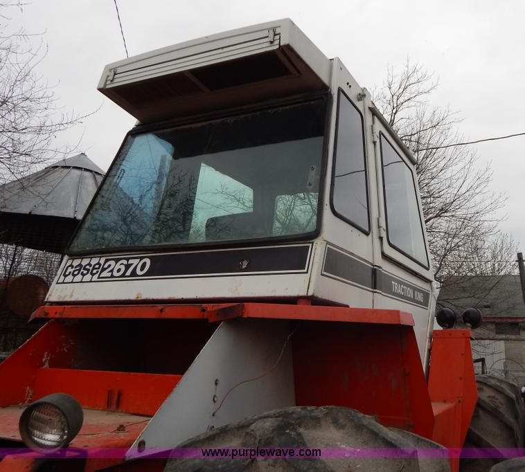 image for item G3079 1977 Case 2670 Traction King tractor