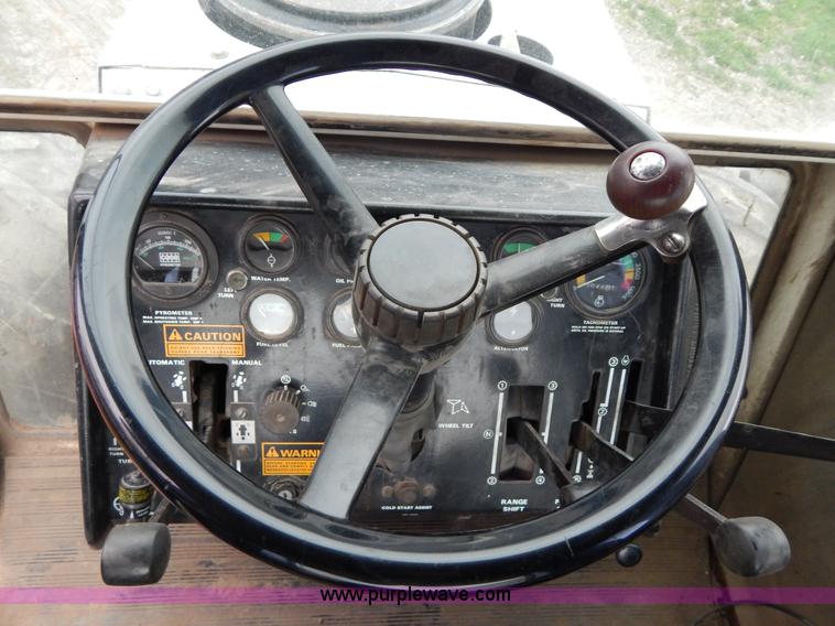 image for item G3079 1977 Case 2670 Traction King tractor