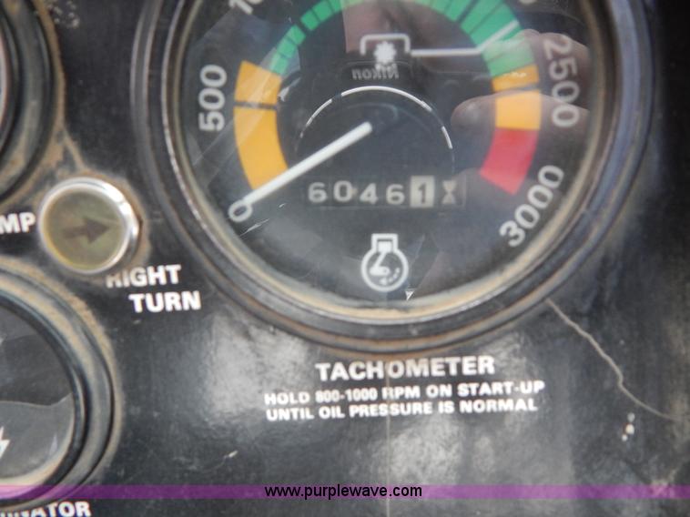 image for item G3079 1977 Case 2670 Traction King tractor