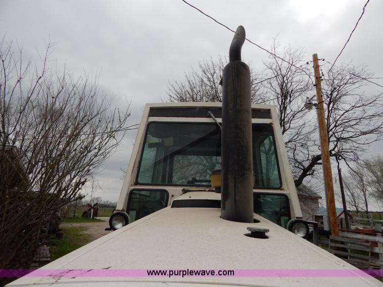 image for item G3080 1977 Case 1070 Agri King tractor