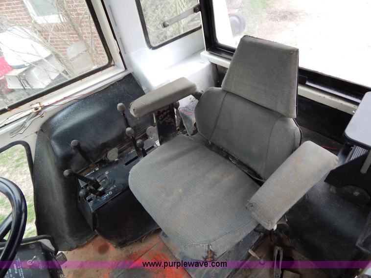 image for item G3080 1977 Case 1070 Agri King tractor