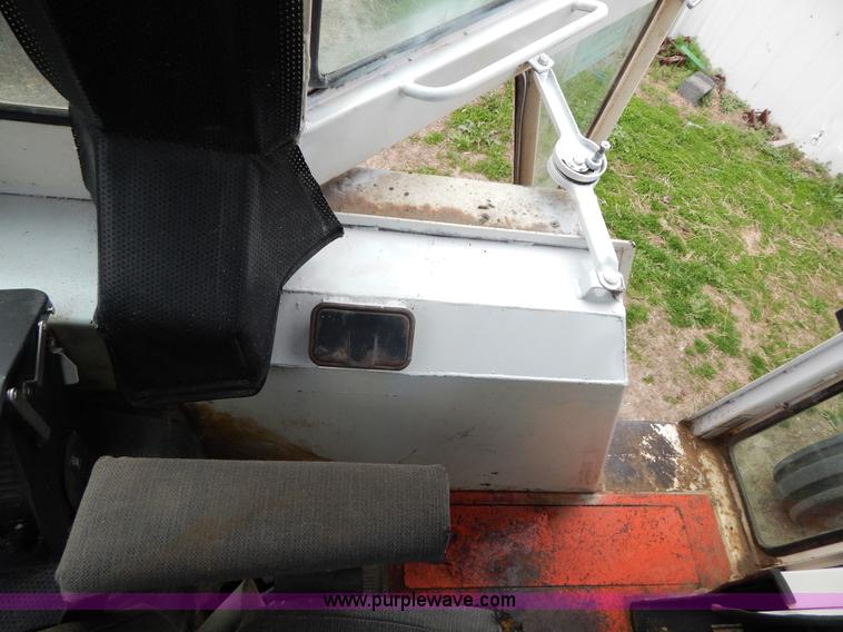 image for item G3080 1977 Case 1070 Agri King tractor