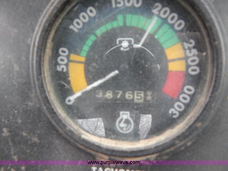 image for item G3080 1977 Case 1070 Agri King tractor