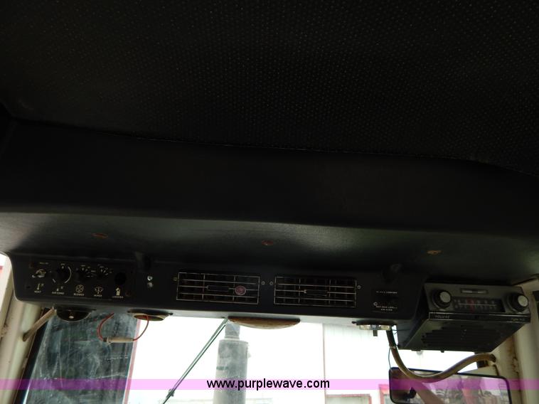 image for item G3080 1977 Case 1070 Agri King tractor