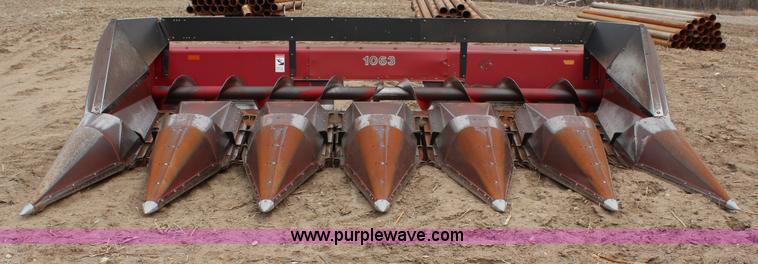 image for item G5258 Case IH 1063 corn head