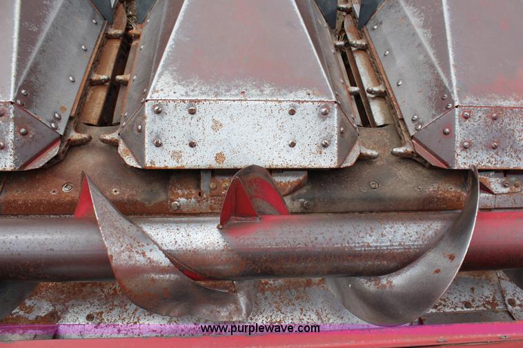 image for item G5258 Case IH 1063 corn head