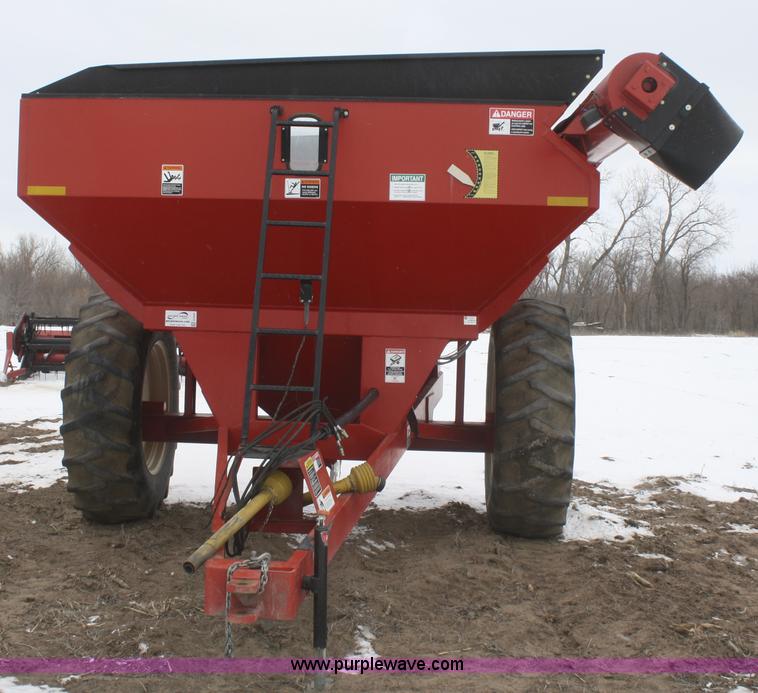image for item G5260 2006 Brent 420 grain cart