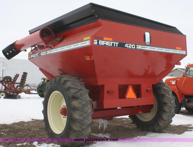 image for item G5260 2006 Brent 420 grain cart