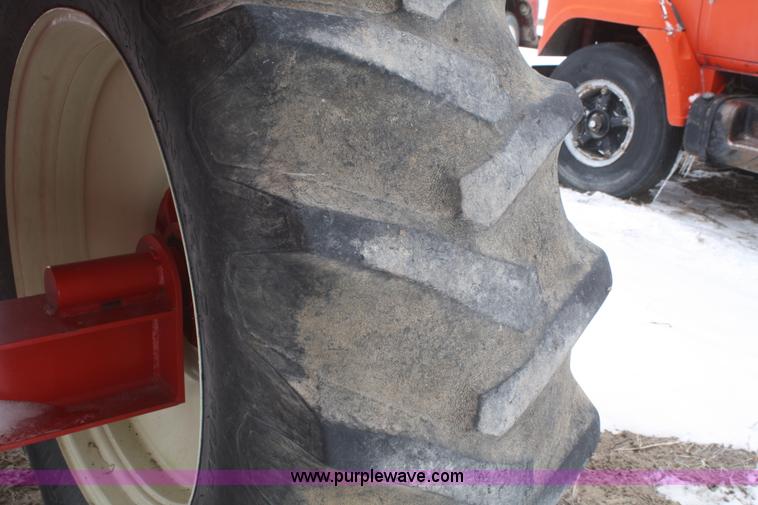 image for item G5260 2006 Brent 420 grain cart