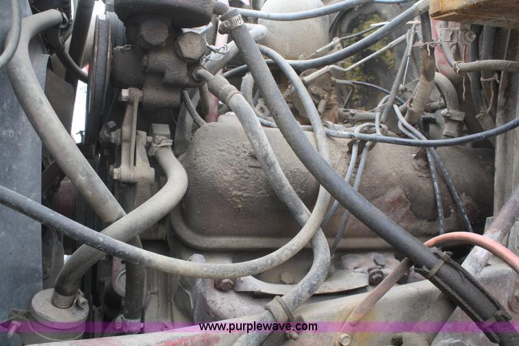 image for item G5261 1972 International FleetStar 2010 grain truck