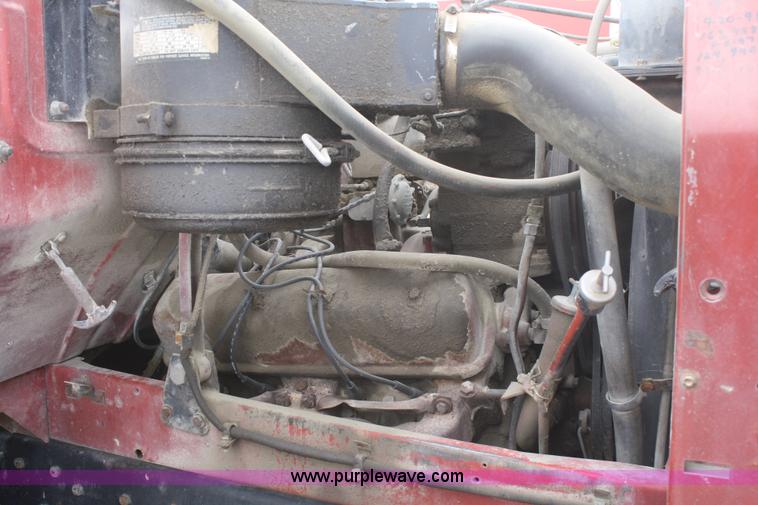 image for item G5261 1972 International FleetStar 2010 grain truck