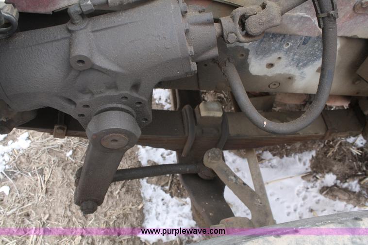 image for item G5261 1972 International FleetStar 2010 grain truck