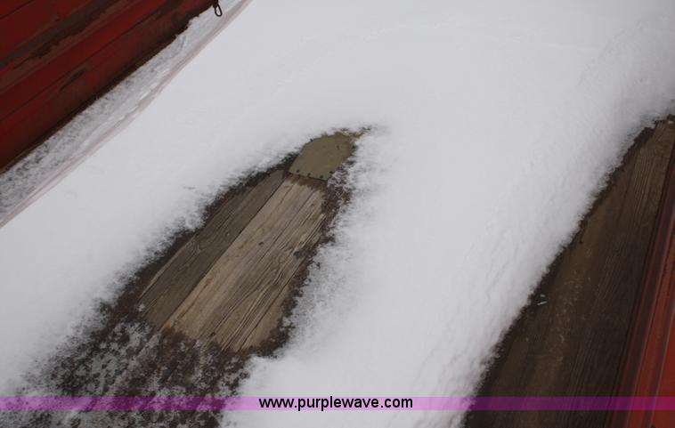 image for item G5261 1972 International FleetStar 2010 grain truck