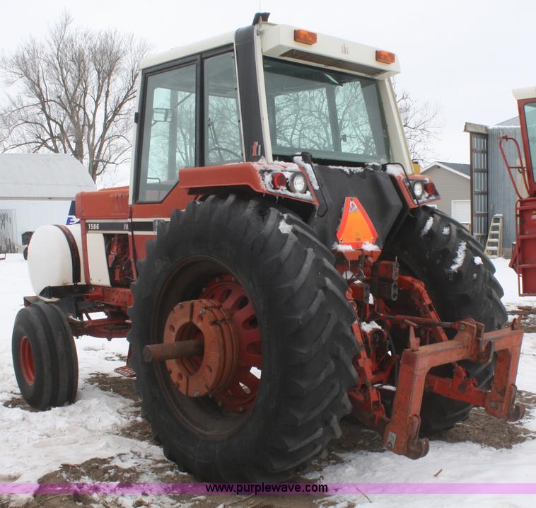 image for item G5262 1979 International 1586 tractor