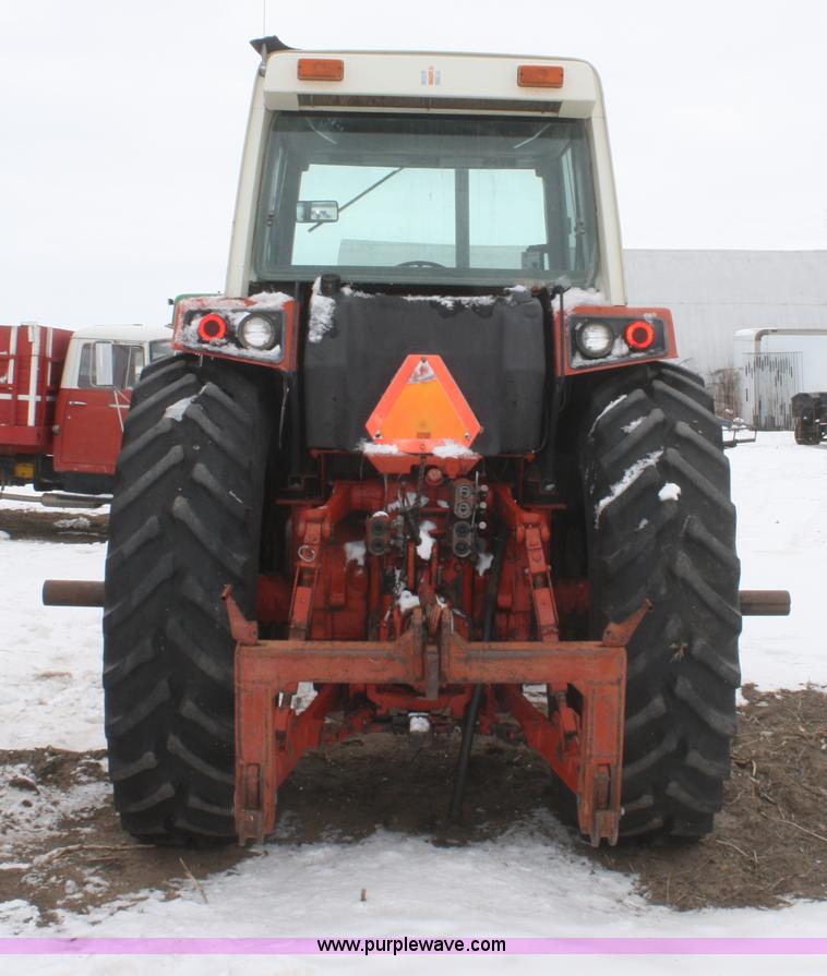 image for item G5262 1979 International 1586 tractor